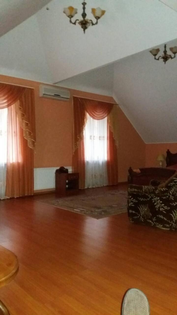 Hotel Tropicana Svitlovodsk Eksteriør bilde