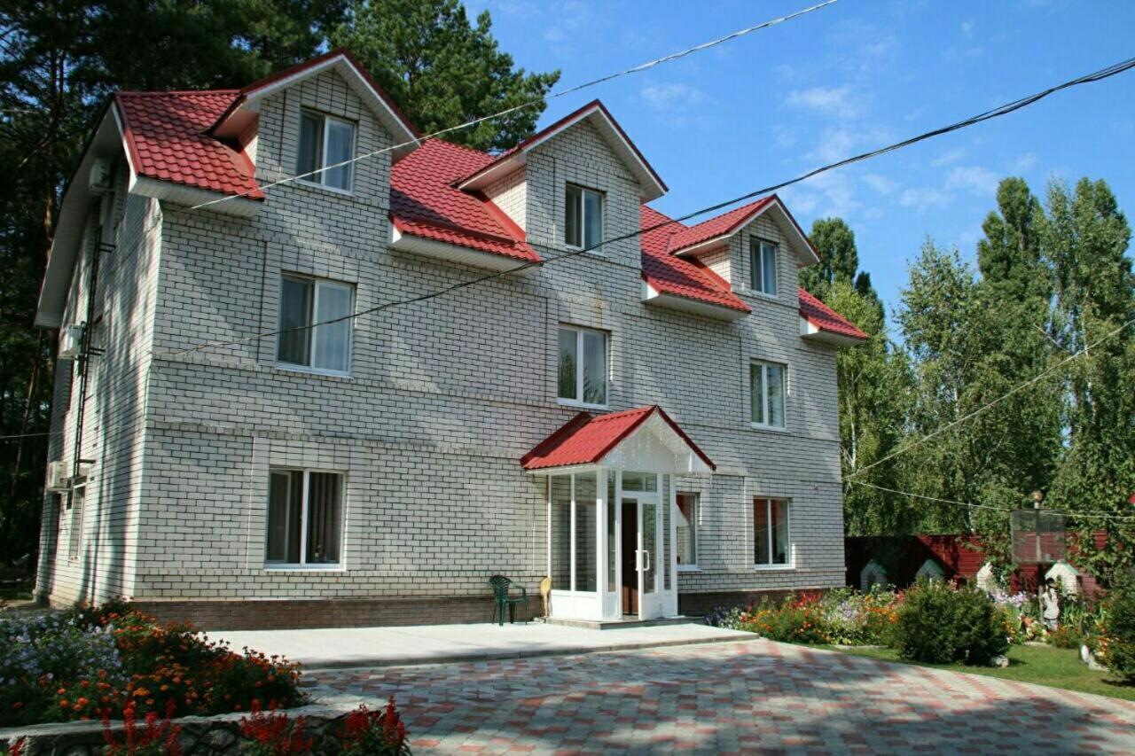 Hotel Tropicana Svitlovodsk Eksteriør bilde