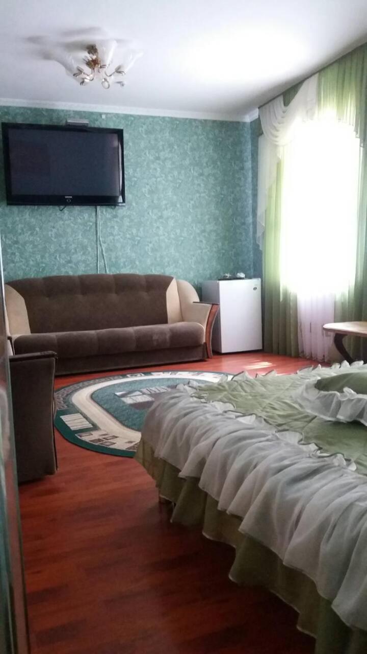 Hotel Tropicana Svitlovodsk Eksteriør bilde