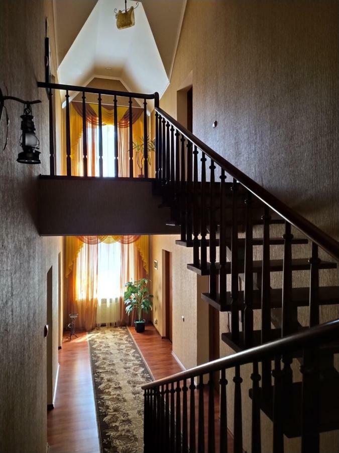 Hotel Tropicana Svitlovodsk Eksteriør bilde